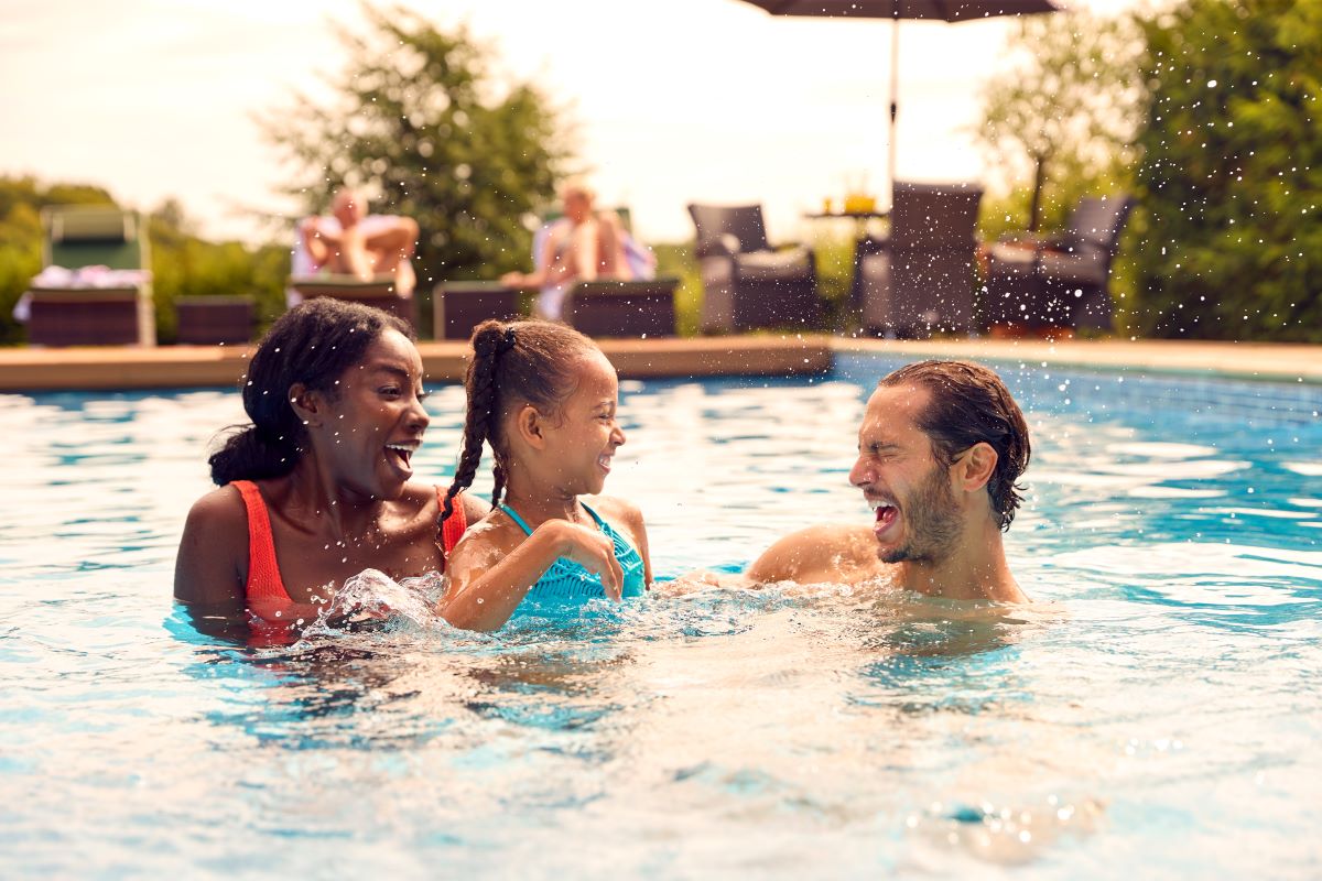 Freibad-Knigge in Sigmaringen: Mit Benehmen entspannt durch 