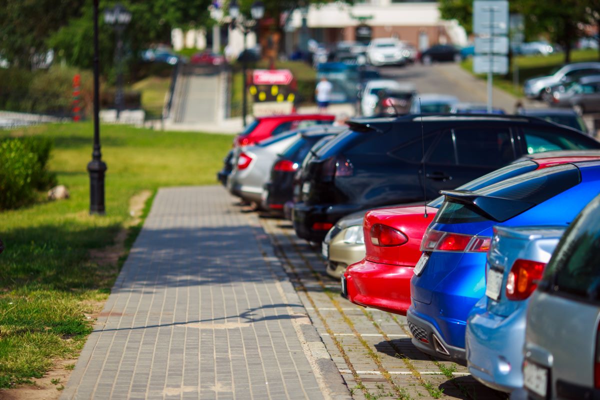 Parkplatzmangel lösen: Tipps & praktische Lösungen